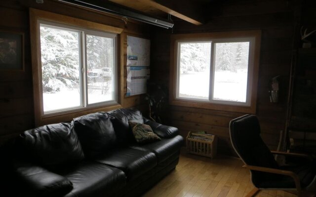 HI-Kananaskis Hostel