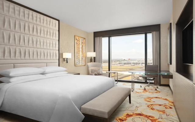 Sheraton Manila Hotel at Newport World Resorts