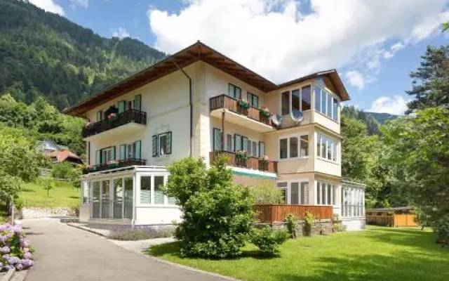 Villa Marienhof Apartments & Komfortzimmer