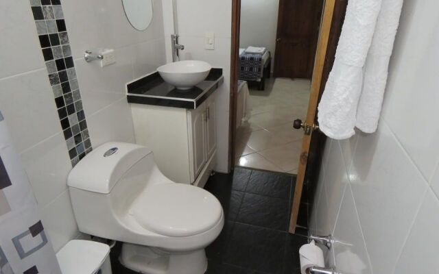 Hostal Juanes - Hostel