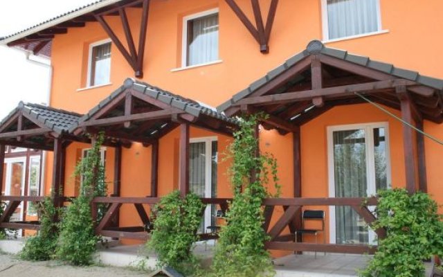 Bagolyvár Guesthouse, Restaurant, Wellness