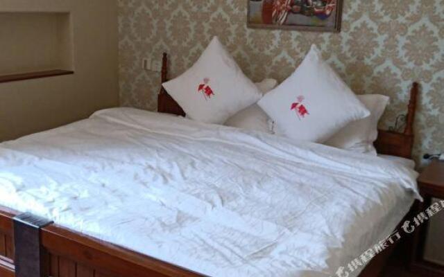 Daily Mega Holiday Hotel