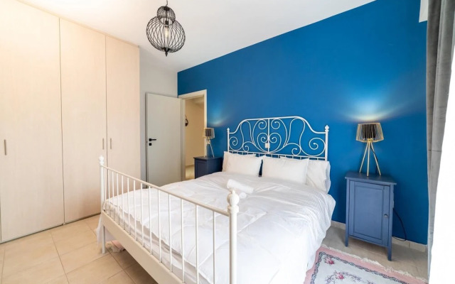 David Holiday Apartment by Estia