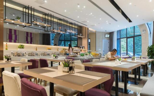 Lavande Hotels· Cangzhou Kaiyuan Avenue Rongsheng Plaza