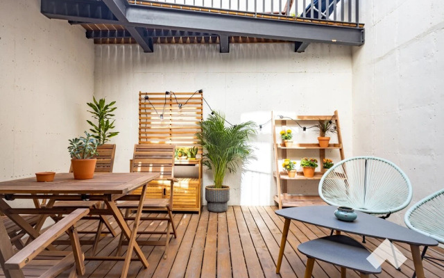 Almad1 · Artsy Retreat in the Heart of Porto