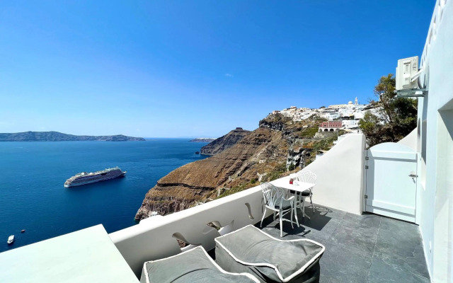 Athina Luxury Suites