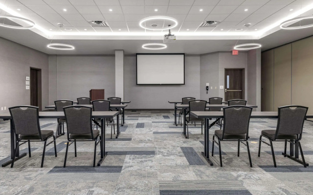 Cambria Hotel Bloomington Mall of America Minneapolis Airport