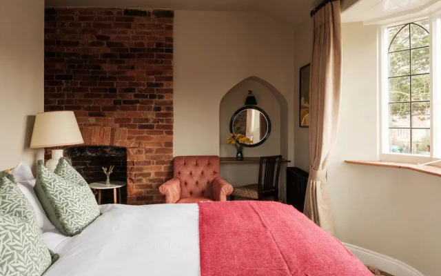 The Manor House Inn