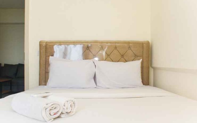 Homey and Comfortable 3BR at Meikarta Apartment By Travelio – Guest Rooms – Cibatu