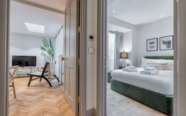 Luxury flats near Big Ben and London Eye