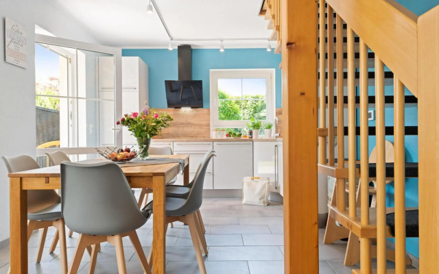 Am Bahndamm _Haus Meerblick_