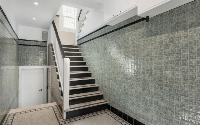 Bondi Junction Apartments by Urban Rest