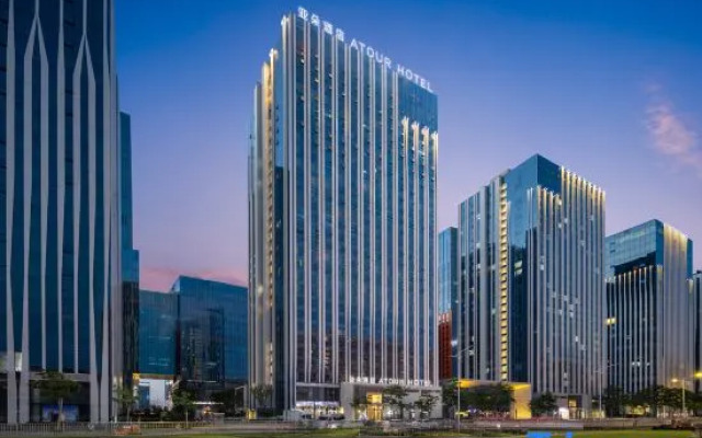 Atour Hotel Zhengzhou East Station East Plaza