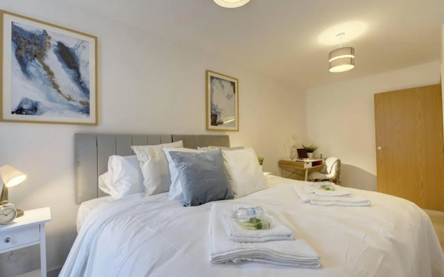 Beautiful 1-bed Apartment in Gloucester