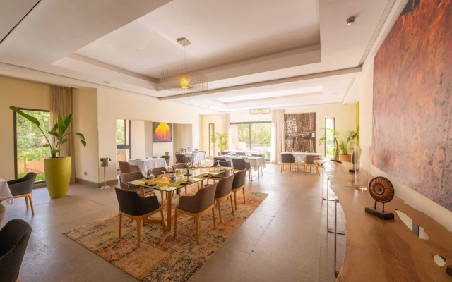 Ag Hotel