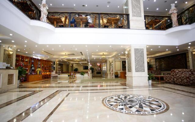 A25 Luxury Hotel