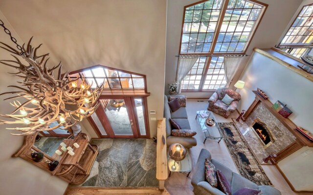 2252 Chiapa Dr Home
