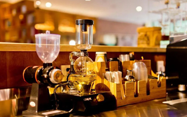 James Joyce Coffetel Qinhuangdao People Park Plaza