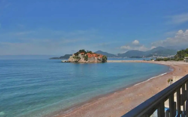 Beach Apartments Montesan