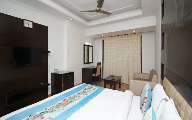 OYO 1679 Value Hotel