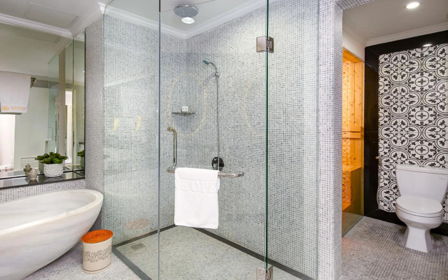 Muong Thanh Luxury Song Han Hotel