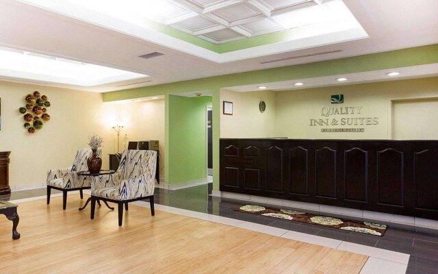 Quality Inn & Suites near Six Flags - Austell