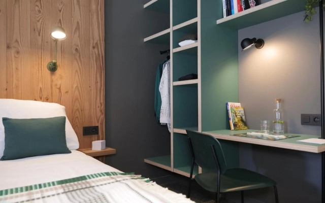 Plan B Hotel - Living Chamonix