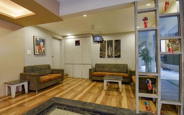 Fabhotel Rs Apartment