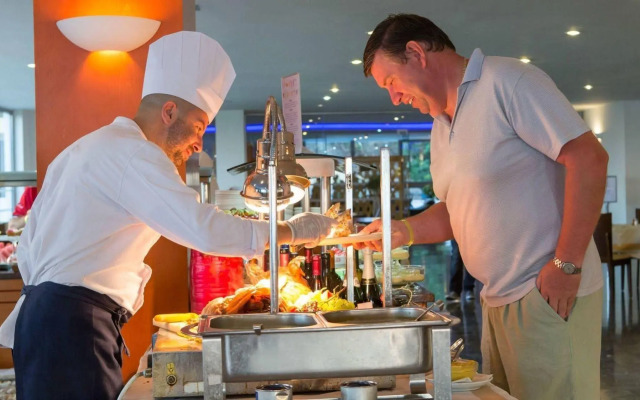 Oceanis Hotel
