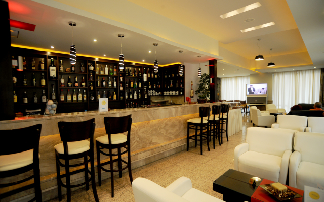 Paritsa Hotel