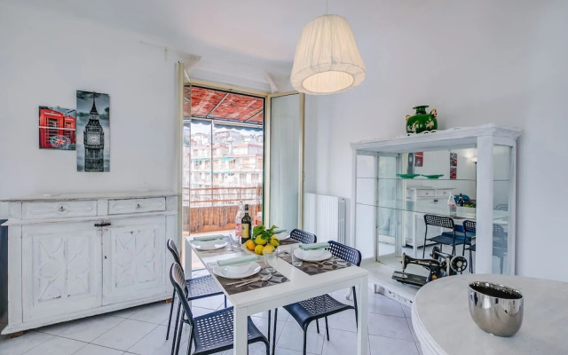 Sanremo Penthouse Market 700m From Sea