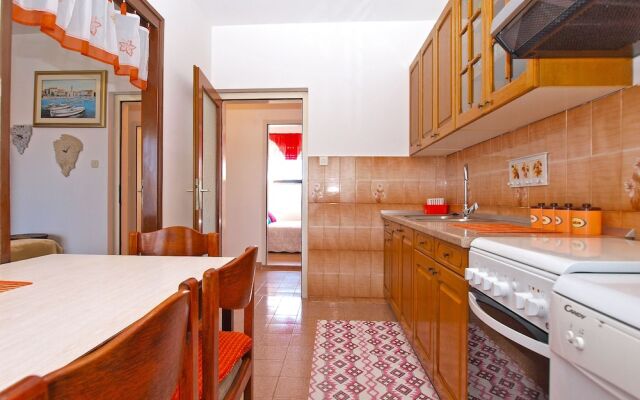 Apartment 1200