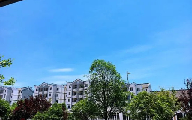 Chongqing Guosong Hotel (Fairy Mountain Town Tourist Reception Center)