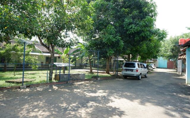 Penginapan Cemara Indah by RedDoorz