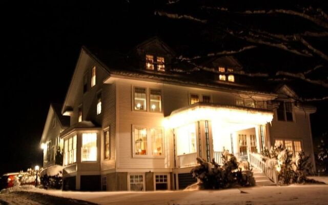 The Trumbull House Bed and Breakfast