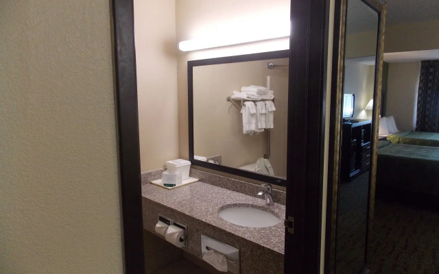 Quality Inn & Suites