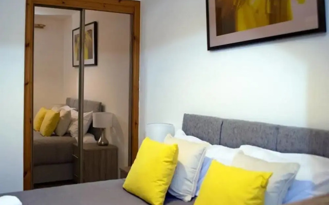Fantastic Flat near Inverness Center