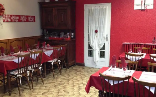 Hotel-Restaurant Le Lion dOr