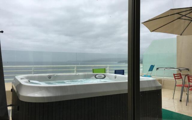 Duplex Jacuzzi San Alfonso del Mar