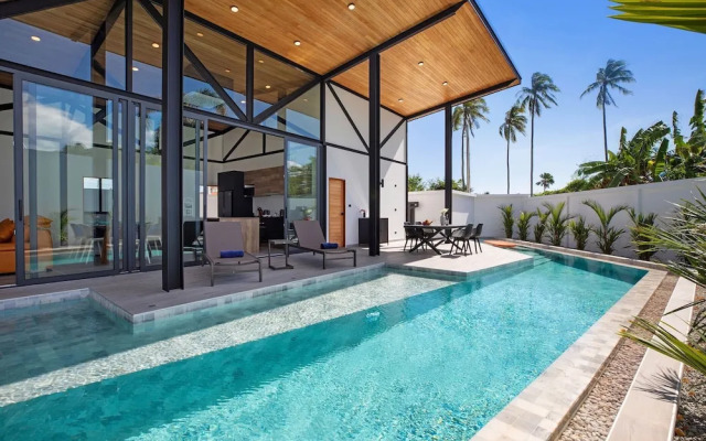 22m Oxygen Pool Villa Sunset Garden 9