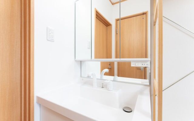 Hirononomori Maehama Bekkan - Male only