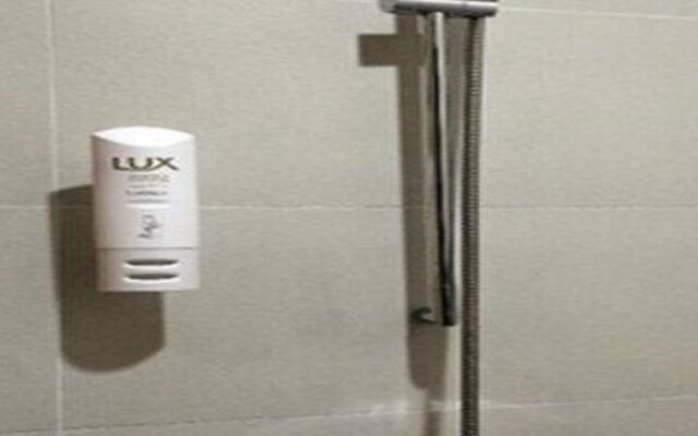 Ji Hotel (Haining Haichang South Road Leather City