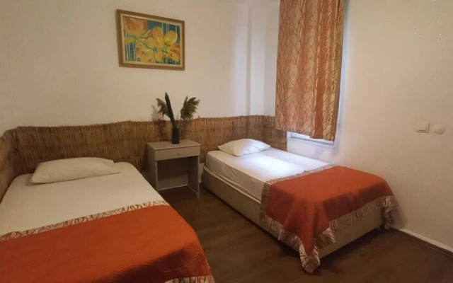 Mert Hotel