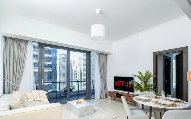 LUX - Dubai Marina Waterfront Suite 2