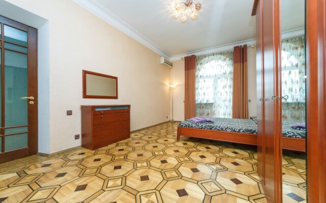 Apartments Kreshchatik 17-39