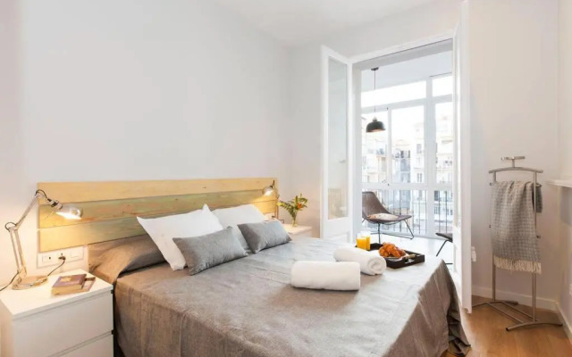 Perfectly located 4bed 4bath apartment in Barcelona 2 2