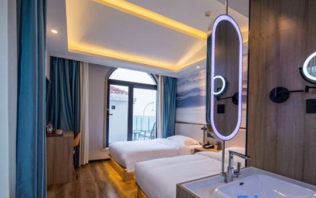 Floral Hotel·Qingdao Dream Ship Scenic Hotel