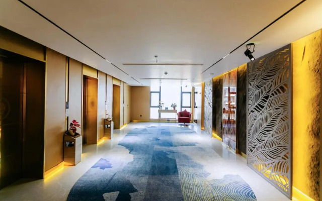 Ramada By Wyndham Vientiane Central