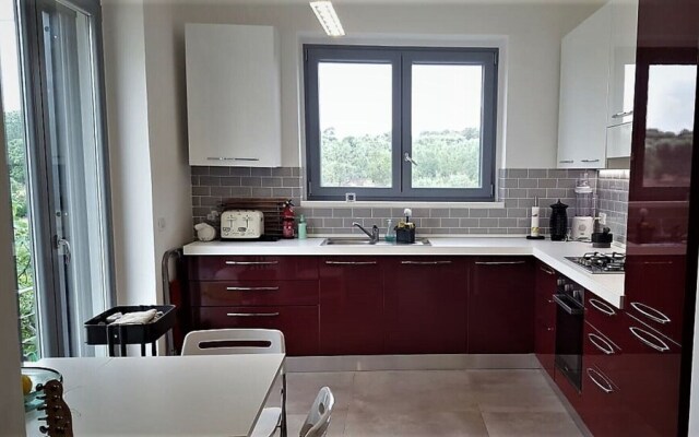 Beautiful 3 Bed Villa With Pool