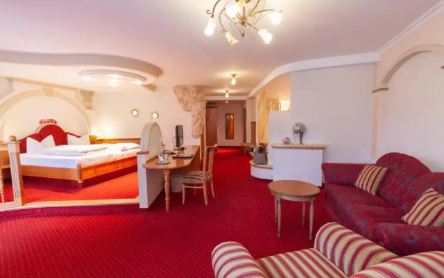 Kristall- & Vitalhotel Bergknappenhof